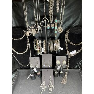 Estate Jewelry Lot 30pc Boho Silver Tone Necklaces Bracelets Rings Earrings